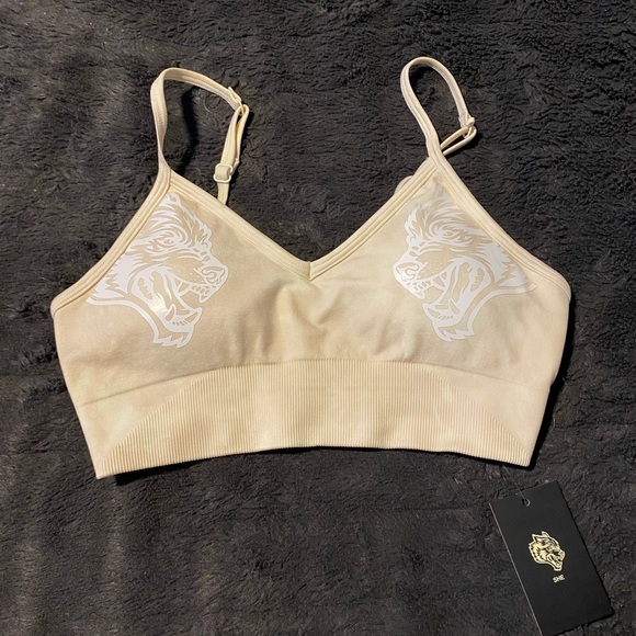 Darc Sport size medium sports bra and SSD NFGU shorts. Never worn. With tags. - Picture 2 of 3